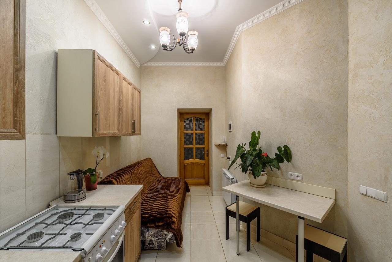 דירות לבוב Stepana Bandery Str. 19 מראה חיצוני תמונה